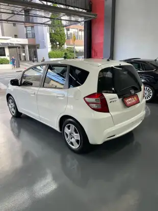 HONDA-FIT-2013