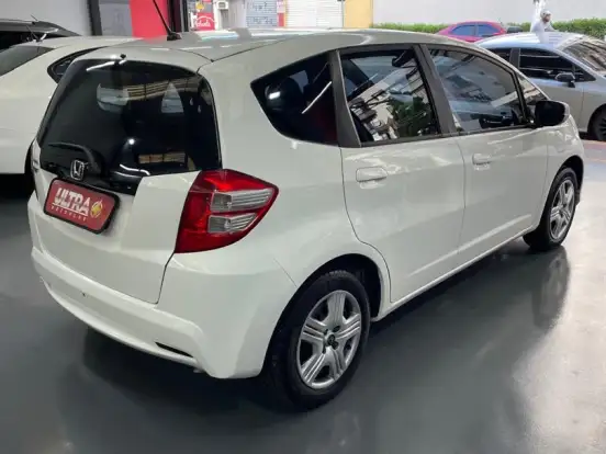 HONDA-FIT-1.4 DX 16V FLEX 4P MANUAL HONDA-FIT-2013