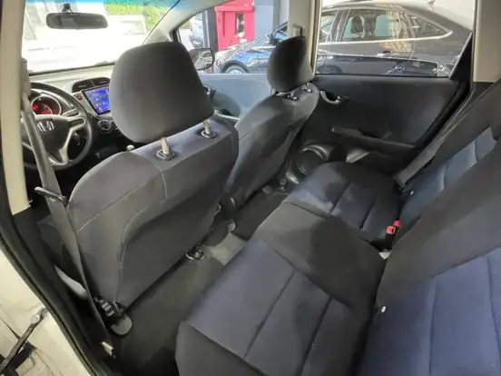 HONDA-FIT-1.4 DX 16V FLEX 4P MANUAL HONDA-FIT-2013