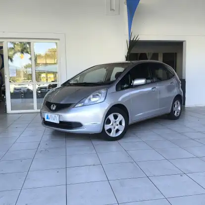 HONDA-FIT-2010
