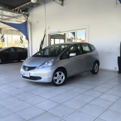 HONDA-FIT-2010