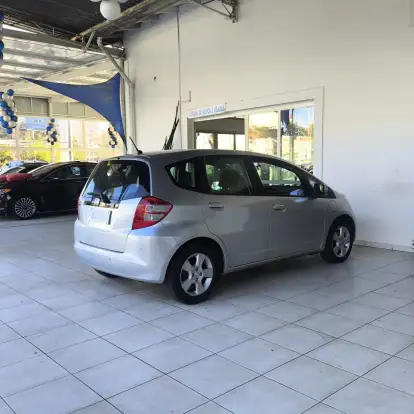 HONDA-FIT-2010