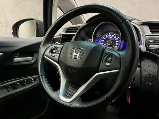 HONDA-FIT-2017