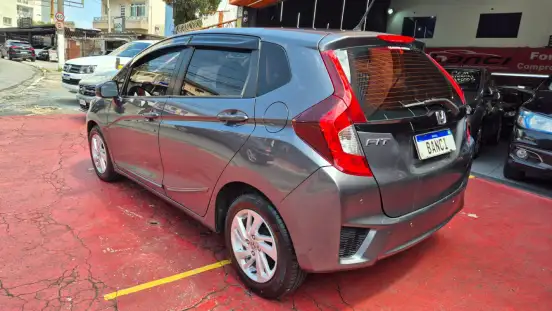 HONDA-FIT-2015