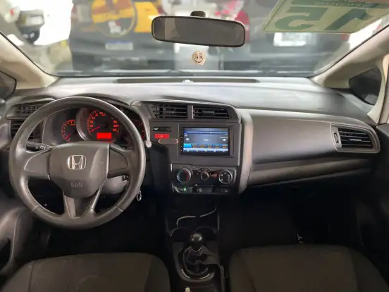 HONDA-FIT-2015