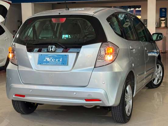 HONDA-FIT-2013