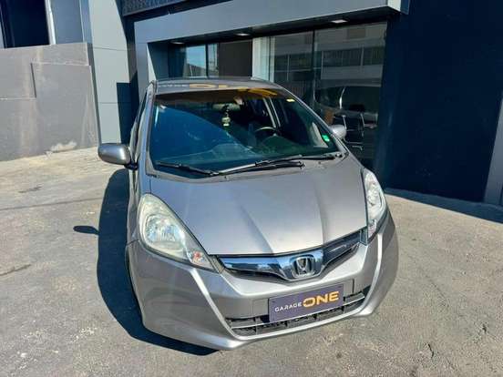 HONDA-FIT-2013