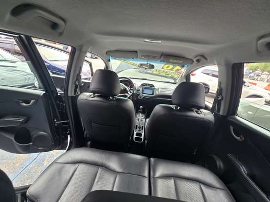 HONDA-FIT-2010