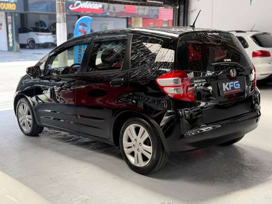 HONDA-FIT-2010