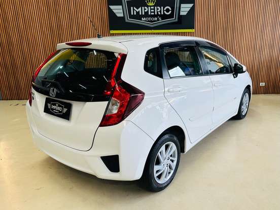 HONDA-FIT-2016