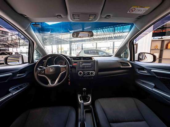 HONDA-FIT-2015