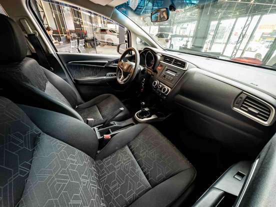 HONDA-FIT-2015