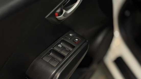 HONDA-FIT-2012