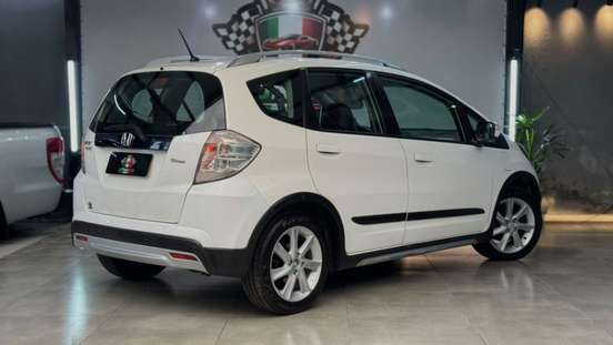 HONDA-FIT-2012