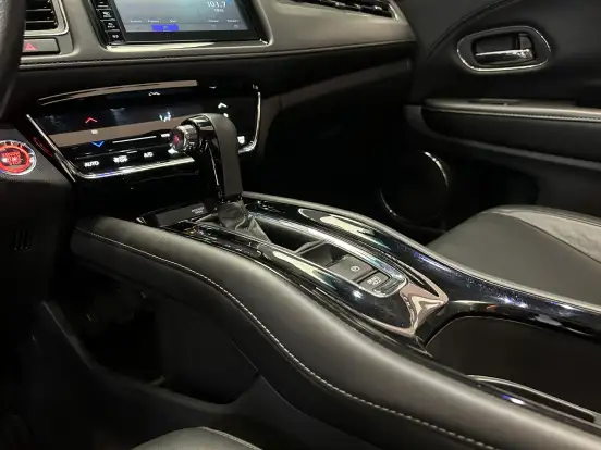 HONDA-HR-V-2021