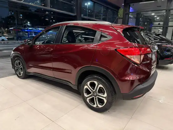 HONDA-HR-V-2016