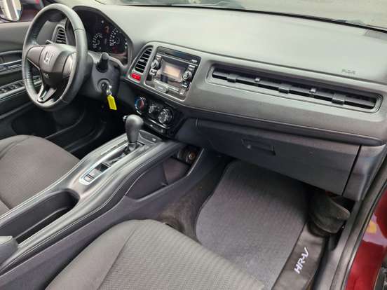 HONDA-HR-V-1.8 16V FLEX LX 4P AUTOMÁTICO HONDA-HR-V-2016