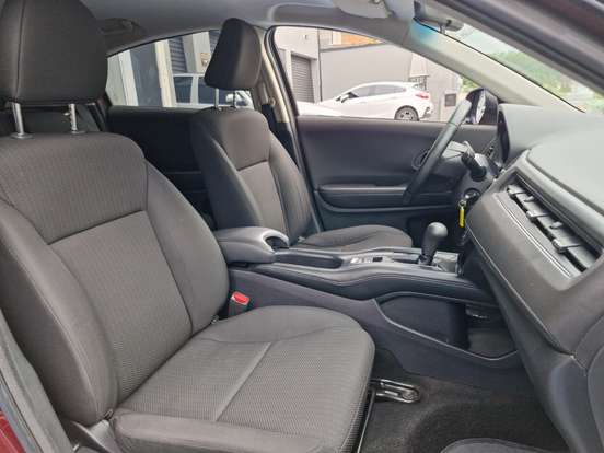 HONDA-HR-V-2016