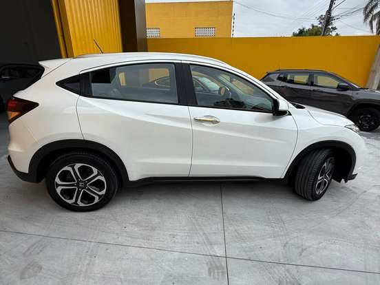 HONDA-HR-V-1.8 16V FLEX TOURING 4P AUTOMÁTICO HONDA-HR-V-2018
