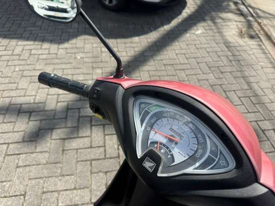 HONDA-BIZ 100 ES-2013
