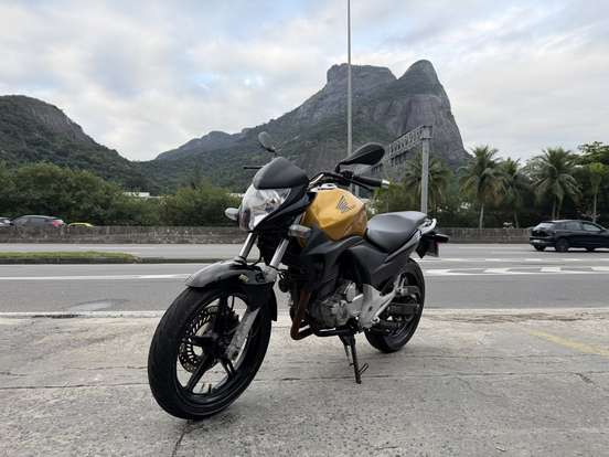 HONDA-CB 300R-2009