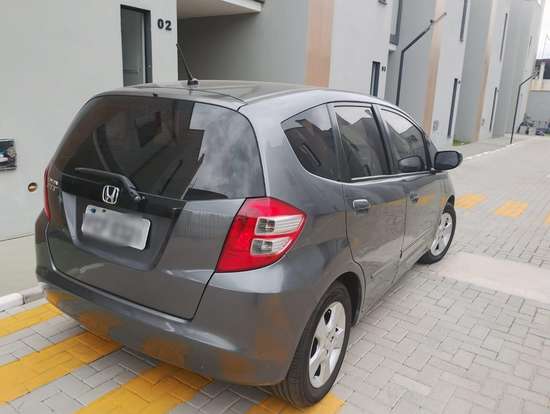 HONDA-FIT-2011