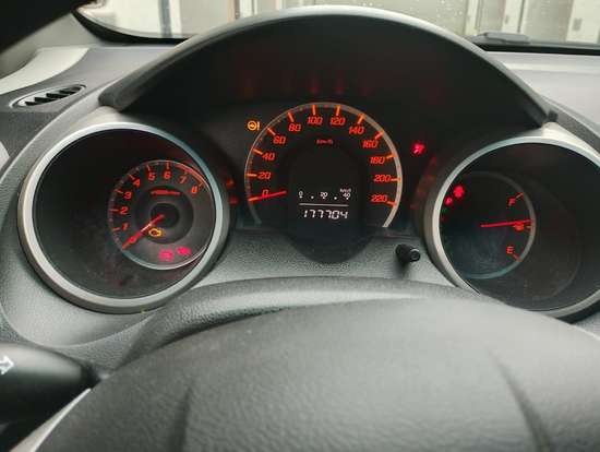 HONDA-FIT-2011