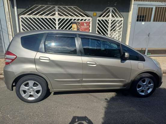 HONDA-FIT-1.4 LX 16V FLEX 4P MANUAL HONDA-FIT-2009