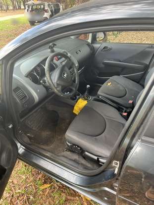 HONDA-FIT-2004