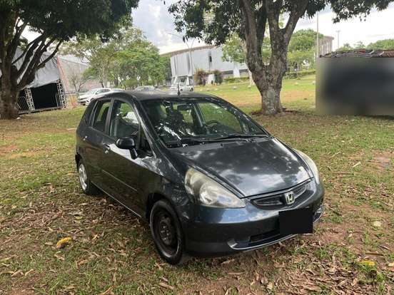 HONDA-FIT-2004