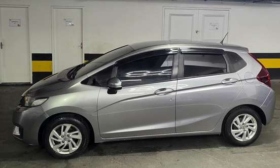 HONDA-FIT-2015