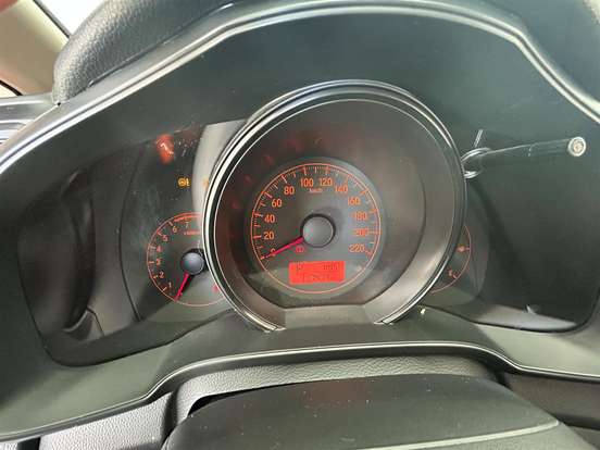 HONDA-FIT-2015