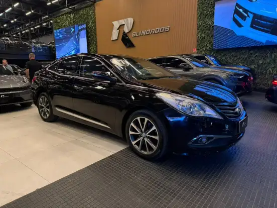 HYUNDAI-AZERA-2017