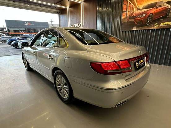 HYUNDAI-AZERA-3.3 MPFI GLS SEDAN V6 24V GASOLINA 4P AUTOMÁTICO HYUNDAI-AZERA-2010