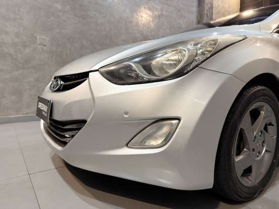 HYUNDAI-ELANTRA-2012