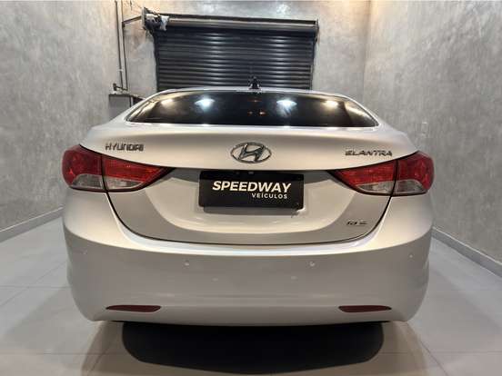 HYUNDAI-ELANTRA-2012