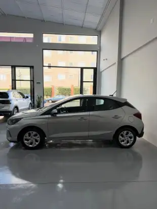 HYUNDAI-HB20-2025