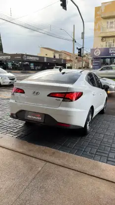 HYUNDAI-HB20-2022