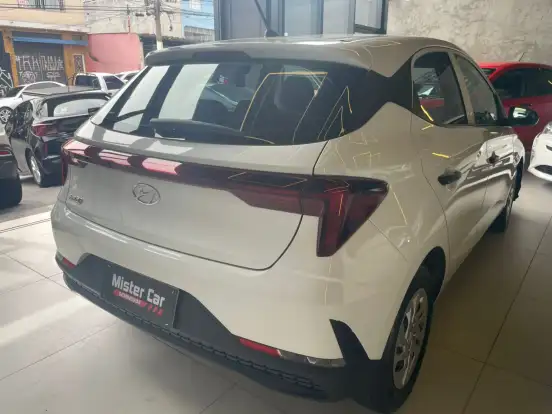 HYUNDAI-HB20-2022