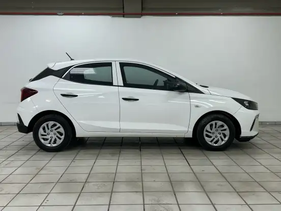 HYUNDAI-HB20-2023