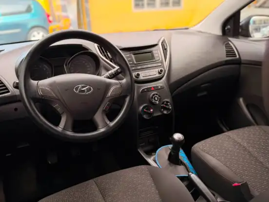 HYUNDAI-HB20-1.0 COMFORT 12V FLEX 4P MANUAL HYUNDAI-HB20-2017