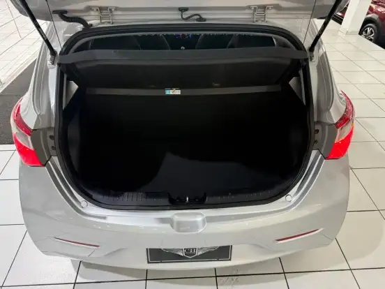 HYUNDAI-HB20-1.0 COMFORT 12V FLEX 4P MANUAL HYUNDAI-HB20-2015
