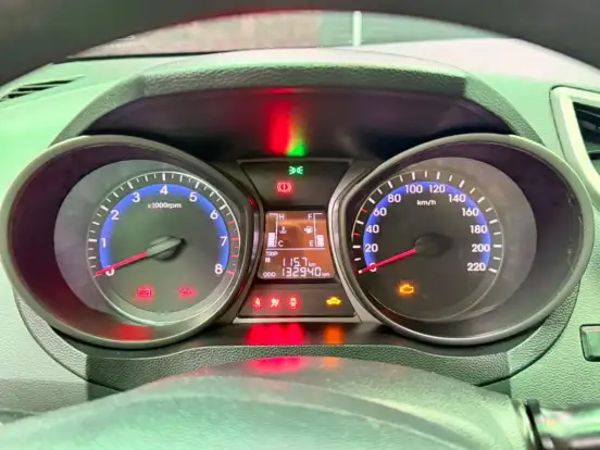 HYUNDAI-HB20-1.0 COMFORT 12V FLEX 4P MANUAL HYUNDAI-HB20-2014