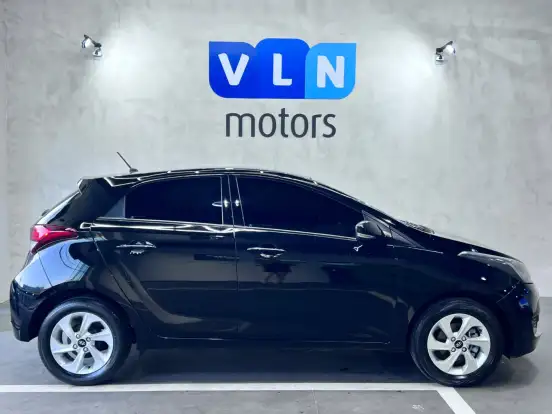 HYUNDAI-HB20-2016