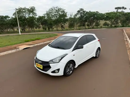 HYUNDAI-HB20-2015