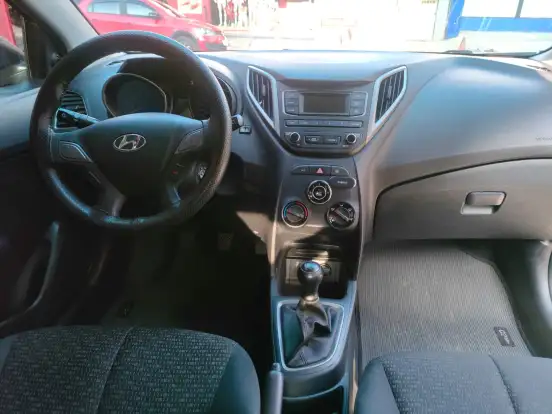 HYUNDAI-HB20-2018