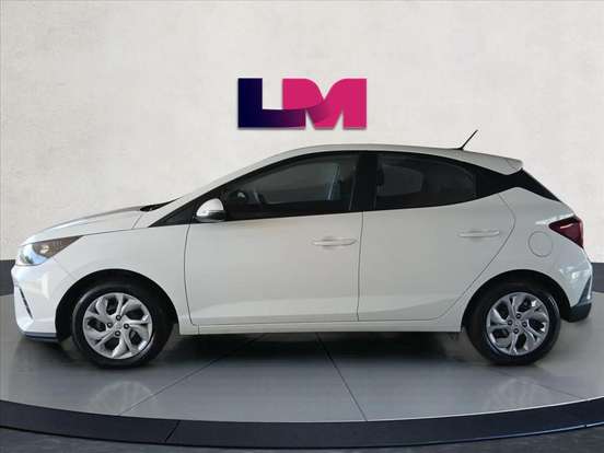 HYUNDAI-HB20-2023