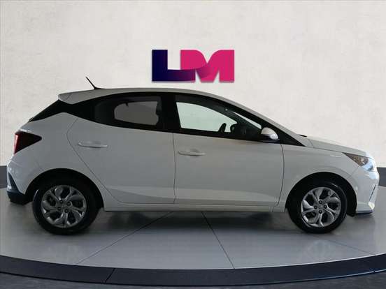 HYUNDAI-HB20-2023