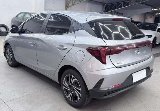 HYUNDAI-HB20-2023