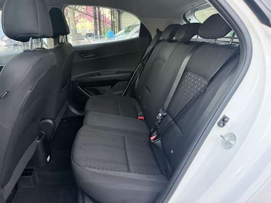 HYUNDAI-HB20-2023